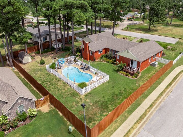 Property Photo:  1406 Birch Drive  AR 72758 