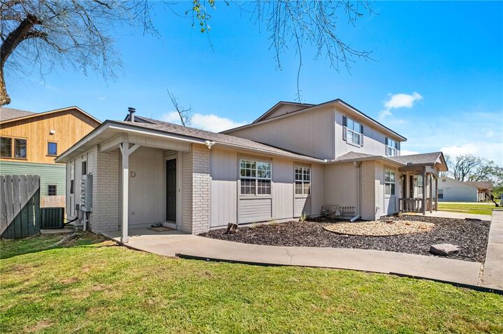 Property Photo:  106 NW Park Street  AR 72712 