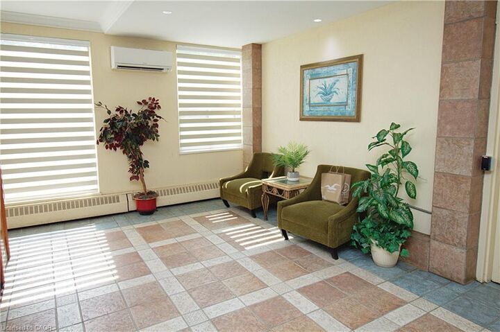 Property Photo: 90 Ling Road 904 ON M1E 4Y3
