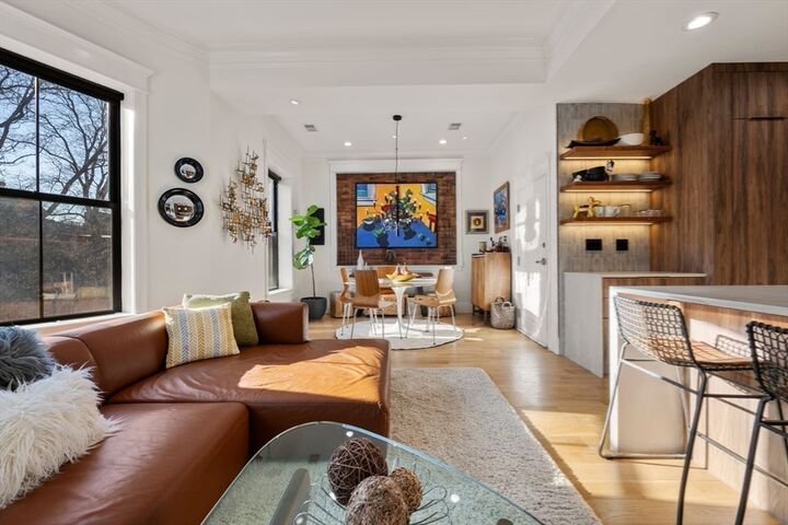 Property Photo:  12 Worcester Square 3  MA 02118 