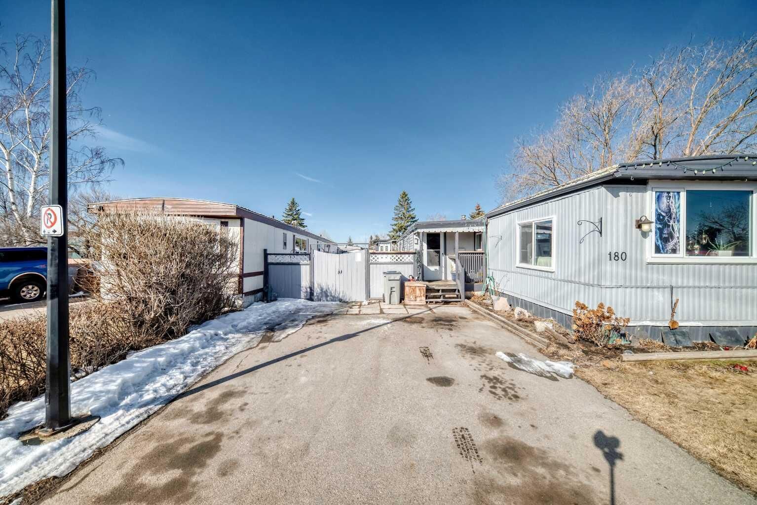 Property Photo: 6724 17 Avenue SE 180 AB T2A 0W5