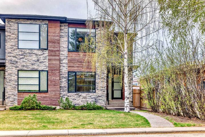 2117 51 Avenue SW — photo 1
