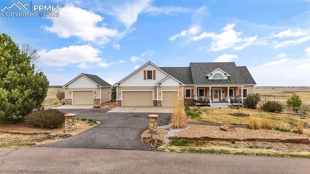 Property Photo:  979 Pinehurst Court  CO 80102 