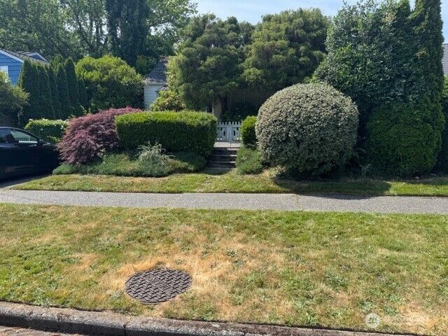 Property Photo: 4523 48th Avenue NE WA 98105
