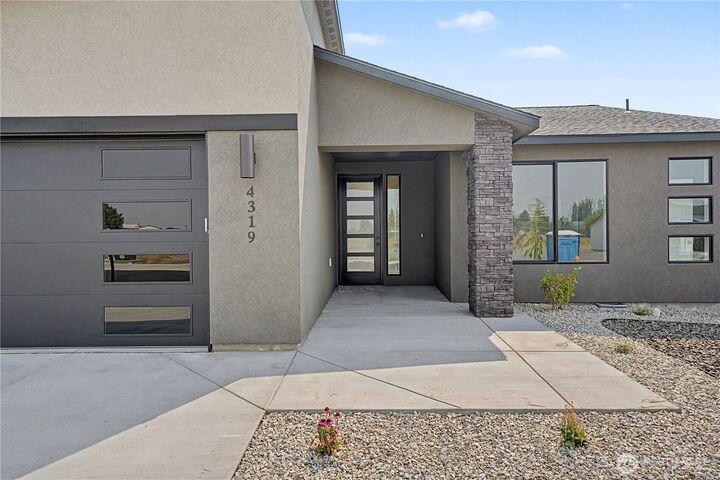 Property Photo: 4319 W Surf Scoter Street WA 98837