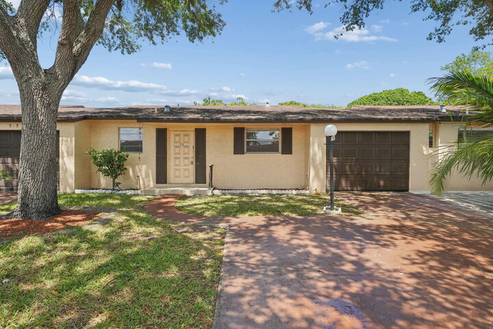 Property Photo: 7708 Margate Boulevard C7-8 FL 33063