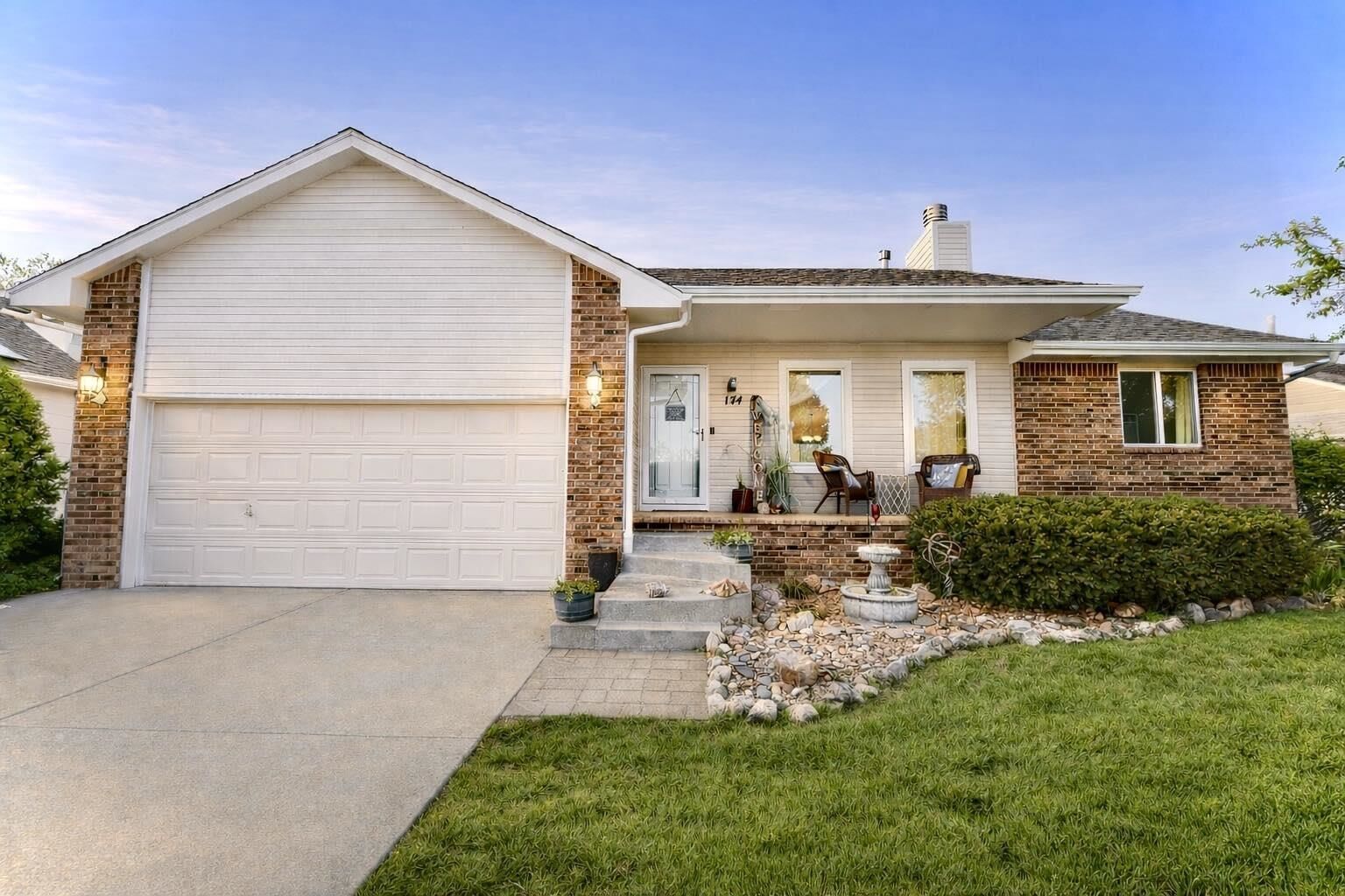 Property Photo:  174 S Maple Dunes Ct  KS 67235 