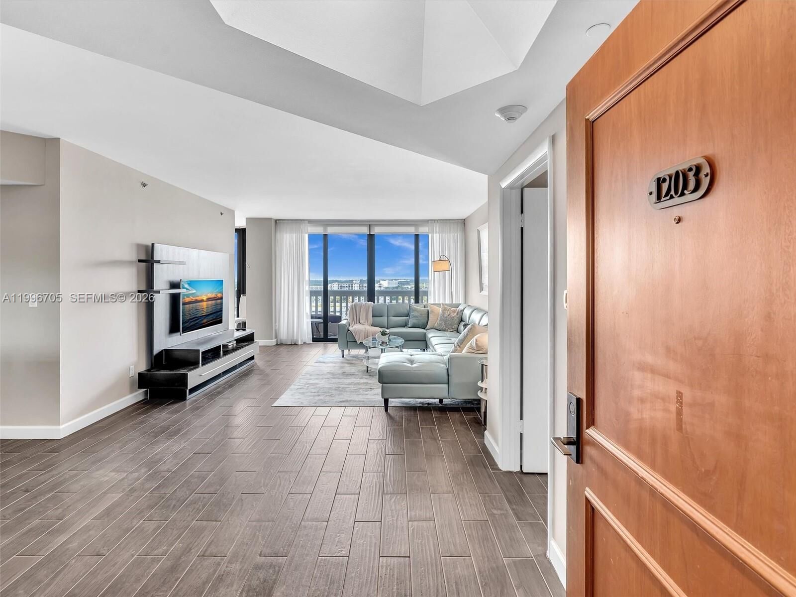 Property Photo: 2000 Island Blvd 1203 FL 33160