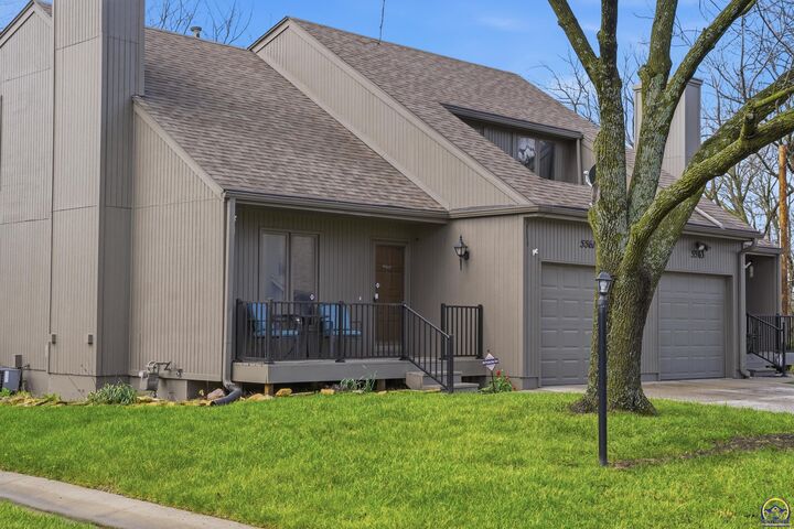 Property Photo: 5561 SW Stonegate Ct KS 66606