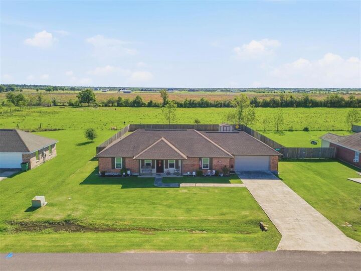 Property Photo: 4100 Bertie Ann Road LA 70611