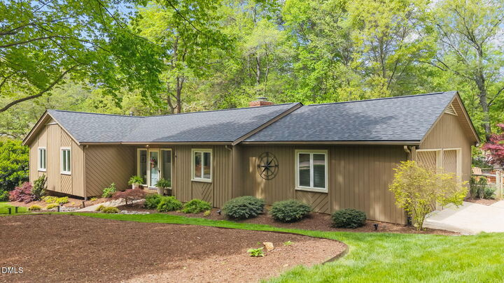 Property Photo: 6501 Rainbow Court NC 27612