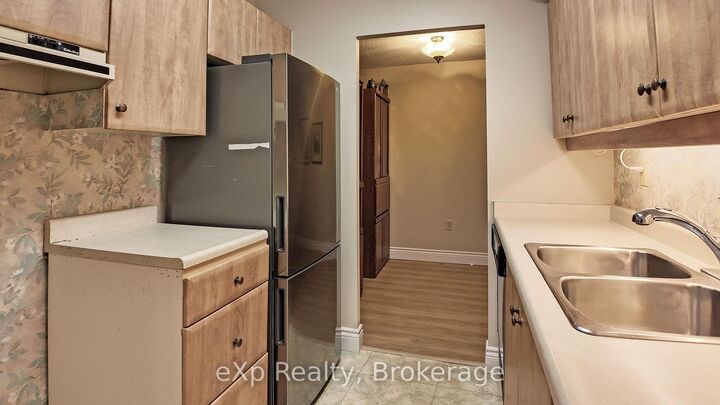 Property Photo: 5 Valleyside Drive 402 ON N0G 2V0