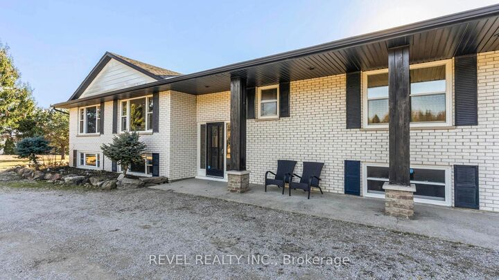 Property Photo: 20875 Cherryhill Road ON N0M 2M0
