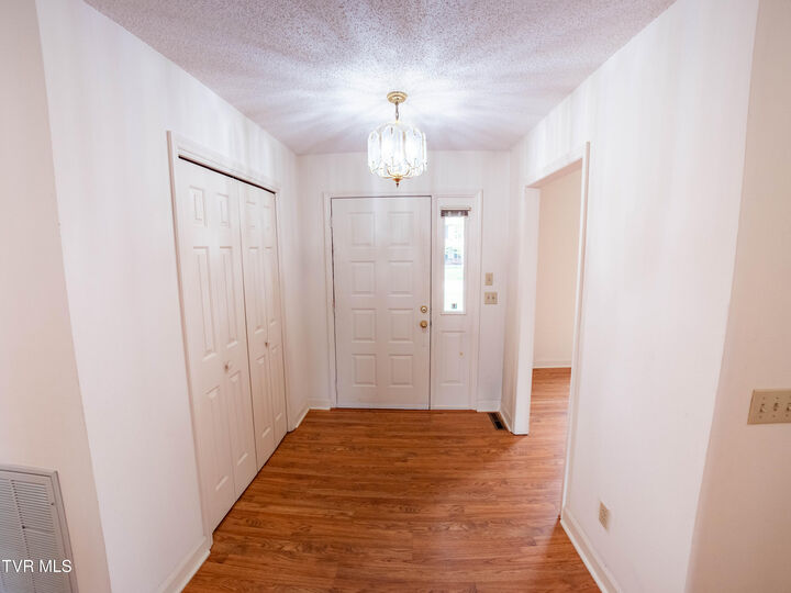 Property Photo:  1024 Wandering Drive  TN 37660 