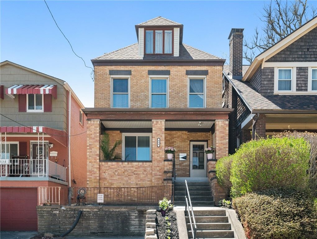 Property Photo: 956 Greenfield Ave PA 15217