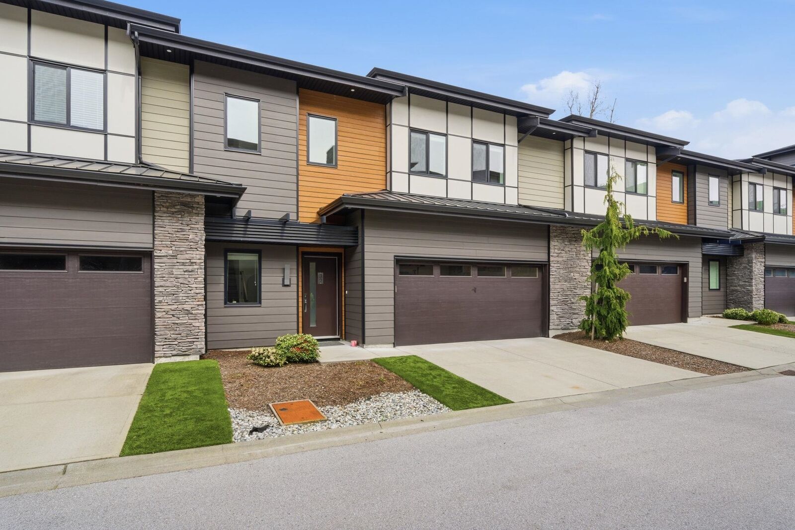 Property Photo: 33209 Cherry Avenue 32 BC V2V 0G8