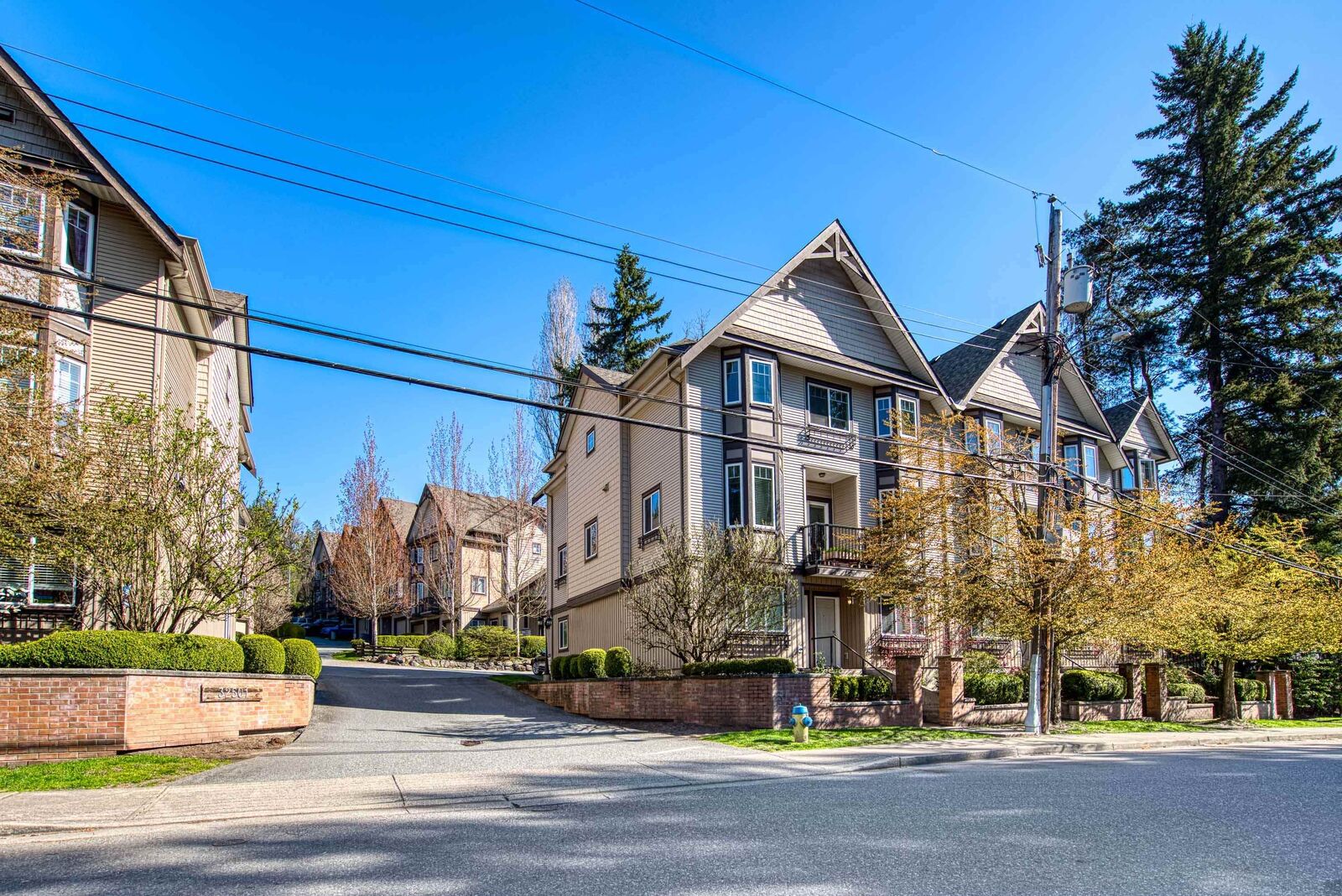 Property Photo: 32501 Fraser Crescent 7 BC V2V 1C5