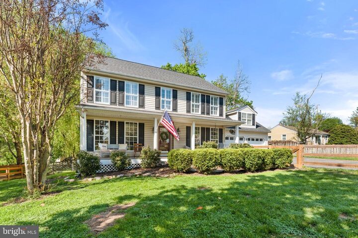 Property Photo:  209 E A Street  VA 20132 