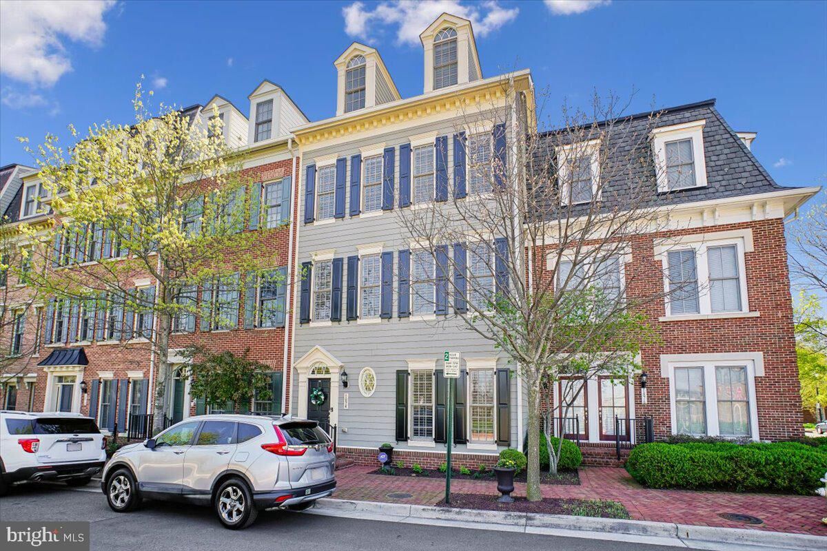 Property Photo:  1874 Carpenter Road  VA 22314 