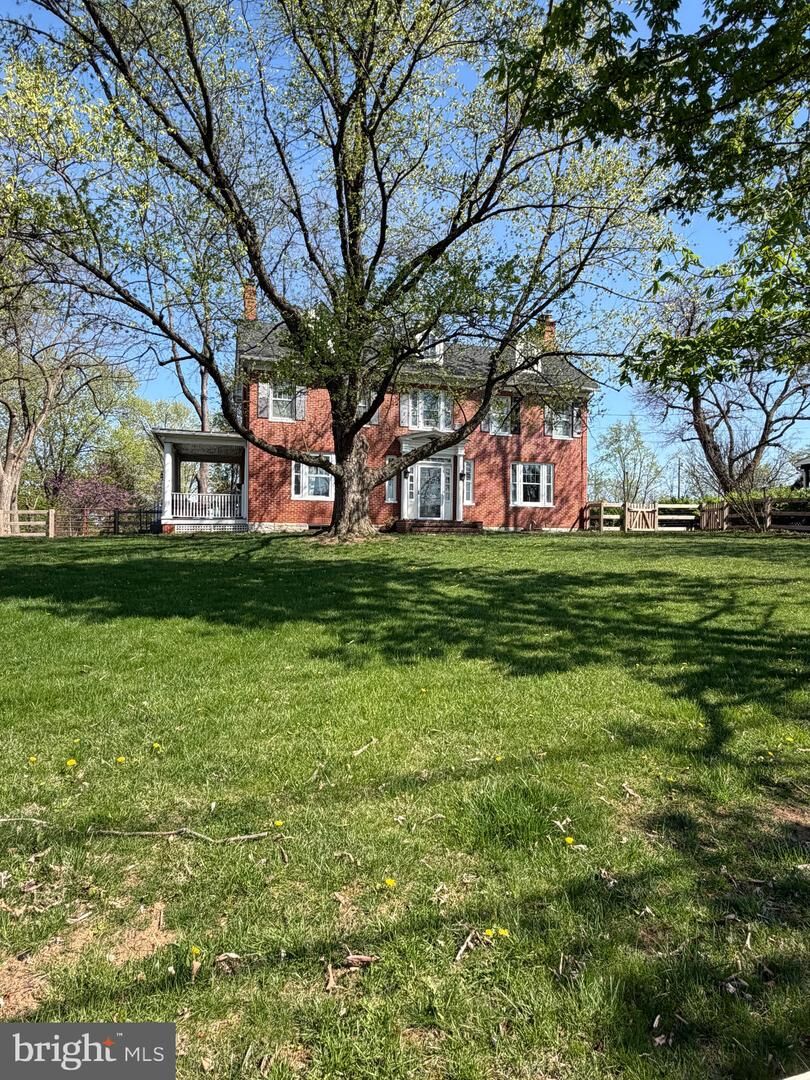 Property Photo:  4737 Valley Pike  VA 22655 