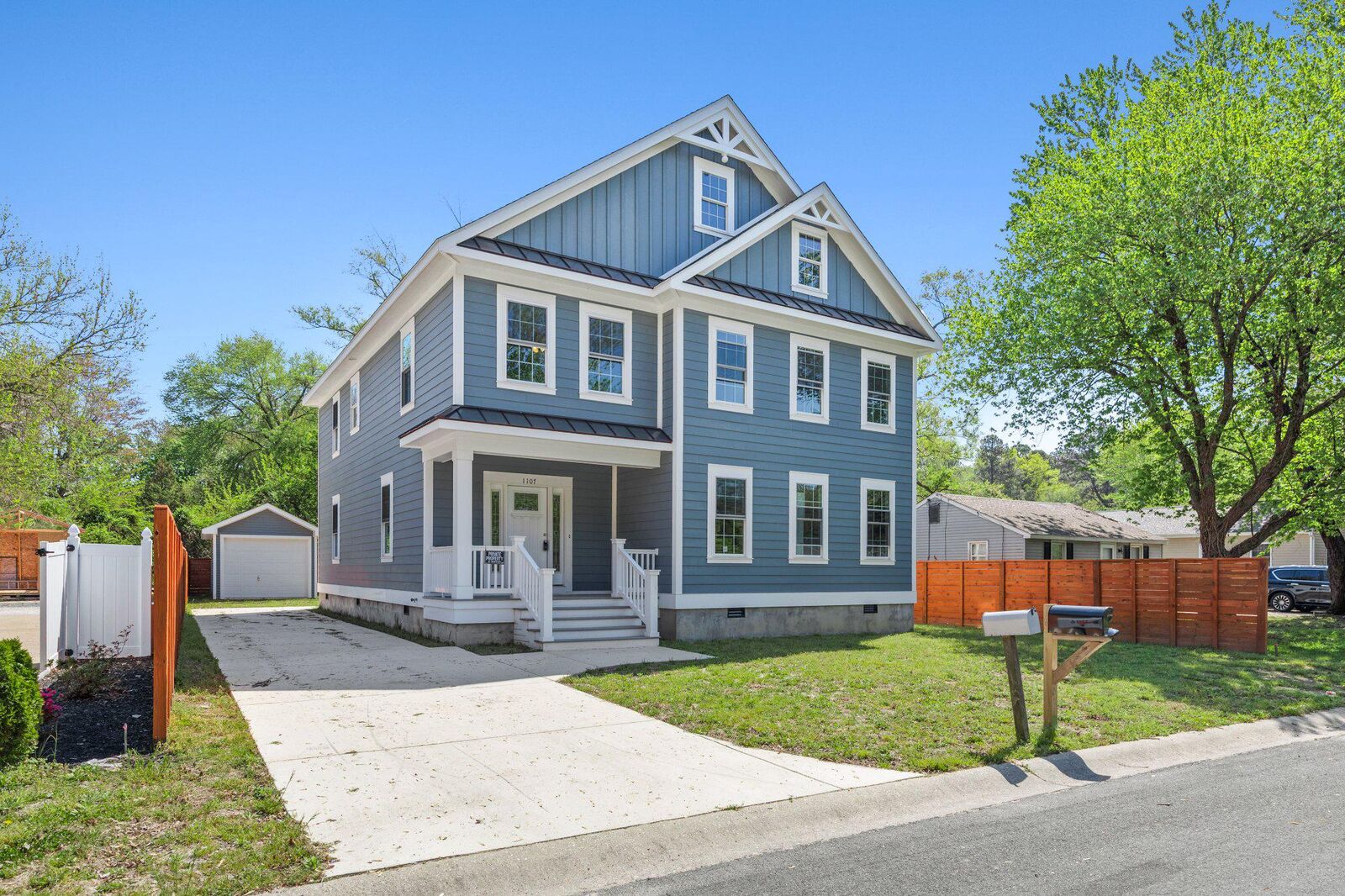 Property Photo:  1107 Mineola Avenue  MD 21801 