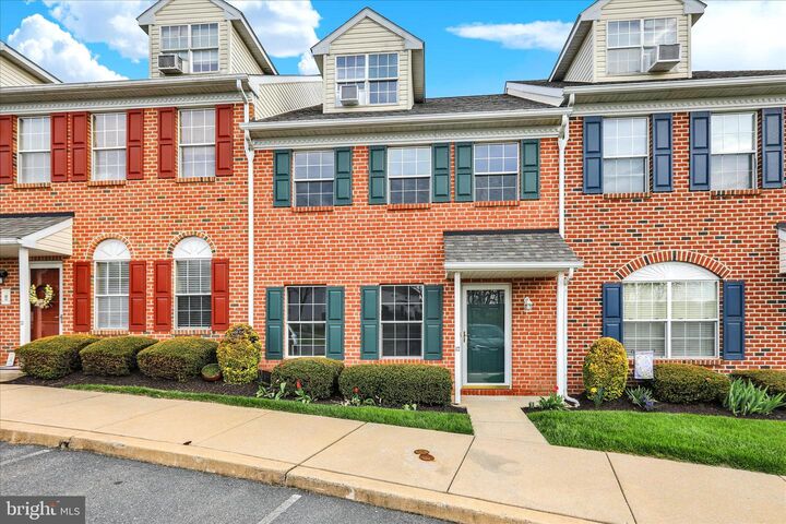 Property Photo:  12 Ashfield Court  PA 19607 