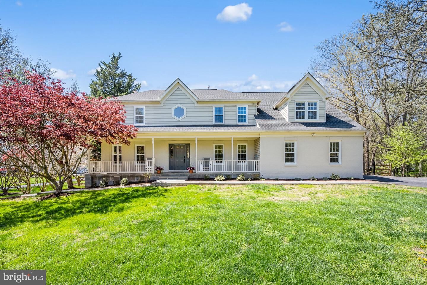 Property Photo: 20116 Sweet Meadow Lane MD 20882