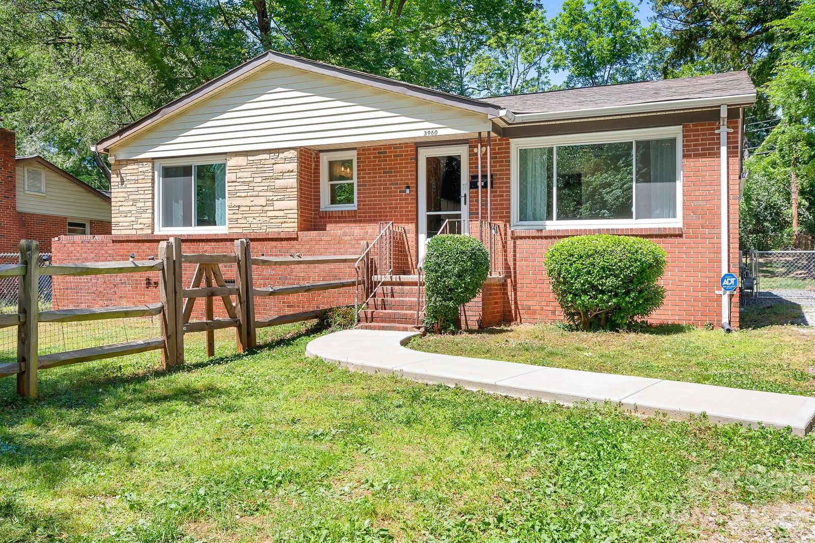 Property Photo:  3960 Bristol Drive  NC 28208 