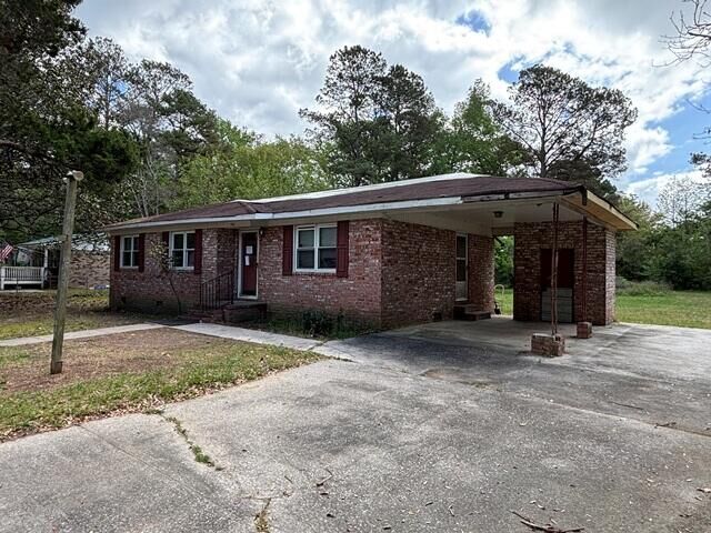 Property Photo:  132 Franklin Street  SC 29488 