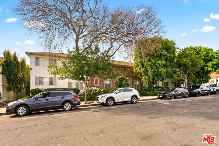 Property Photo: 1222 Princeton St CA 90404