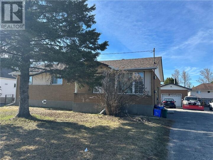 211 Cote Boulevard SW — photo 1