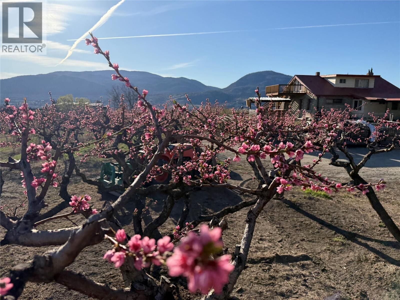 Property Photo:  235 Middle Bench Road North  BC V2A 8S5 