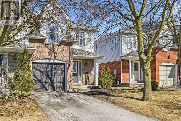 Photo de la propriété: 105 Brownstone Crescent ON L1E 2Y2