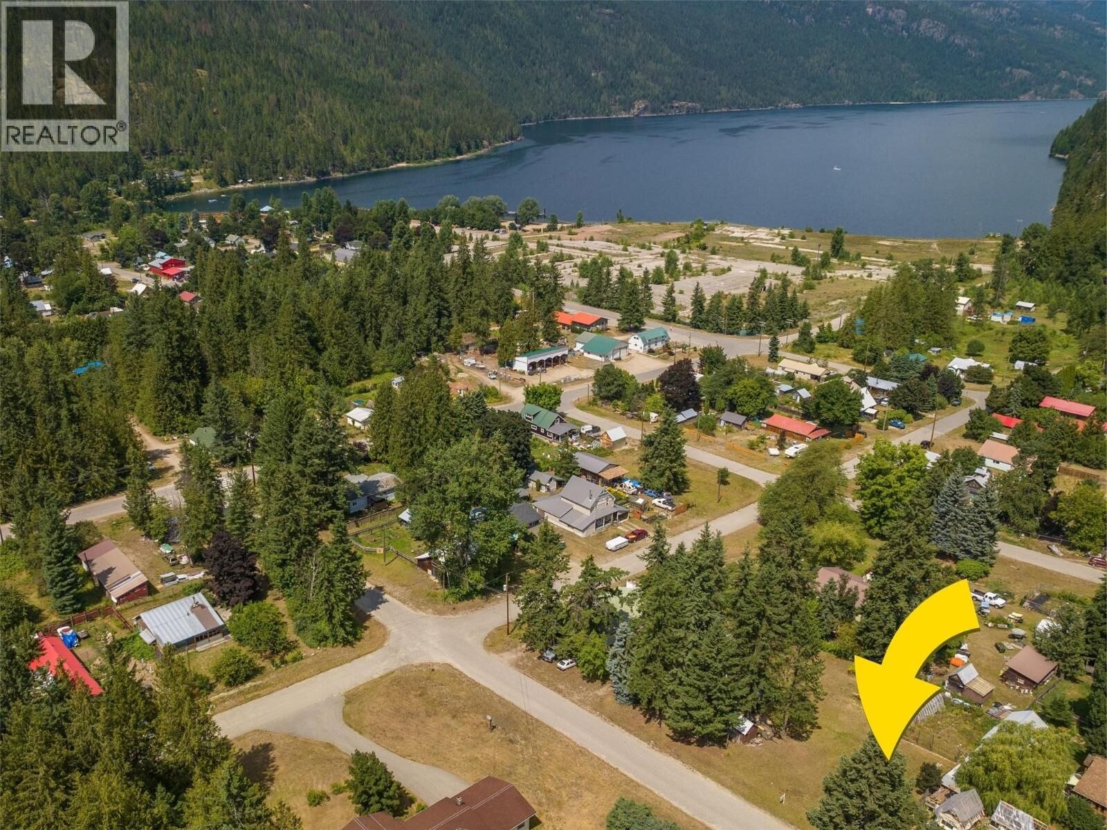 Property Photo:  Lot B Park Avenue  BC V0G 2C0 