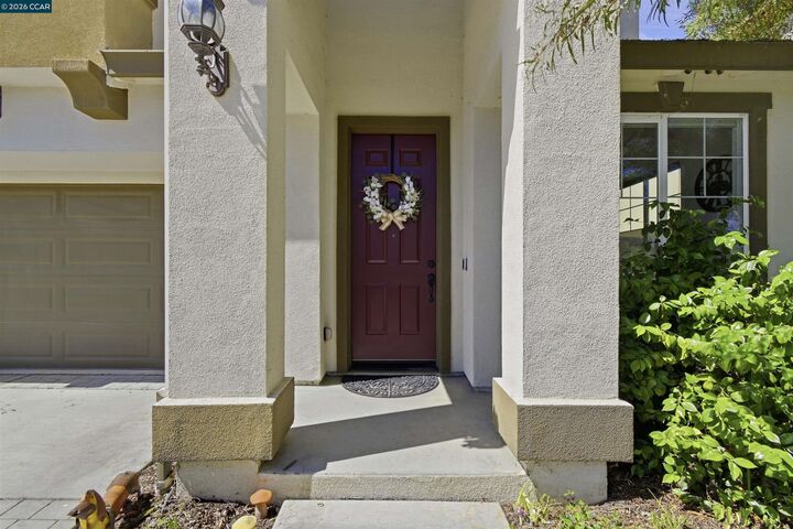 Property Photo:  2129 Lariat Dr  CA 94534 