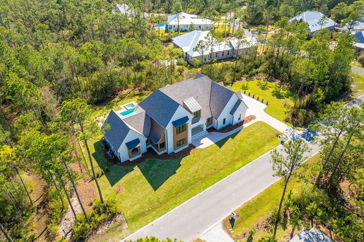 Property Photo: 159 Seclusion Way FL 32459