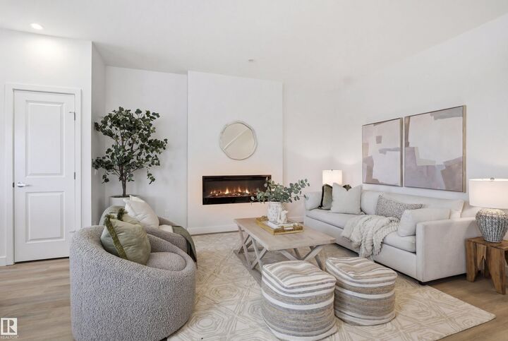 Photo de la propriété:  3707 Erlanger Drive NW  AB T6M 3G6 