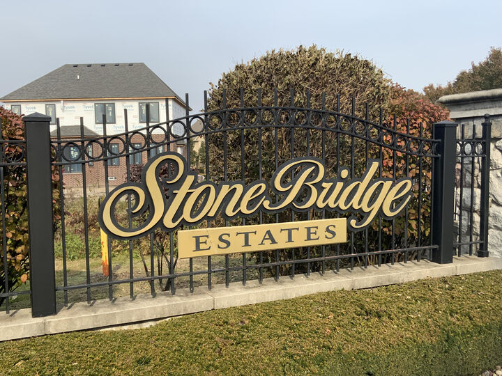 Property Photo:  1023 Kensington Court  IN 46375 