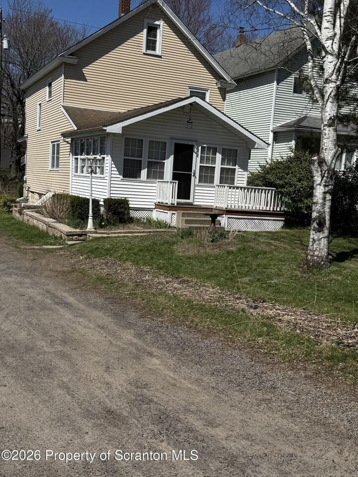 Property Photo:  54 1/2 Canaan Street  PA 18407 