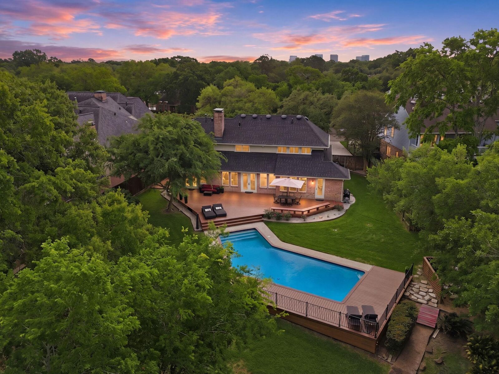 Property Photo:  1226 Heathwood Drive  TX 77077 