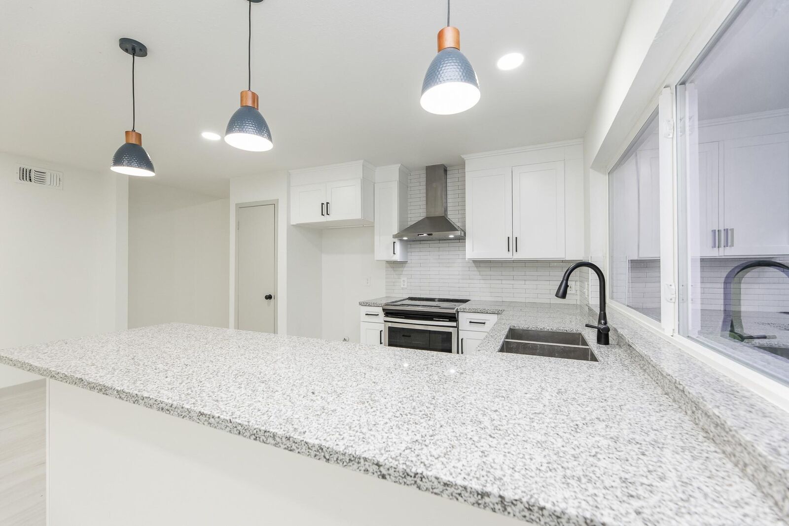 Property Photo: 7115 Falling Waters Drive TX 77379