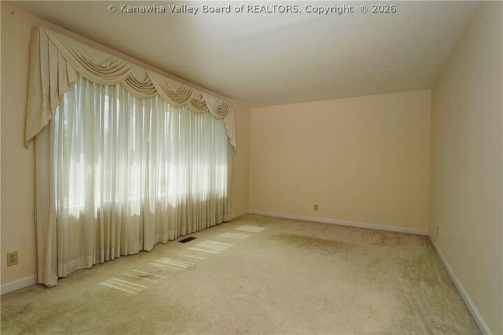 Property Photo:  5421 Tanglewood Road  WV 25313 