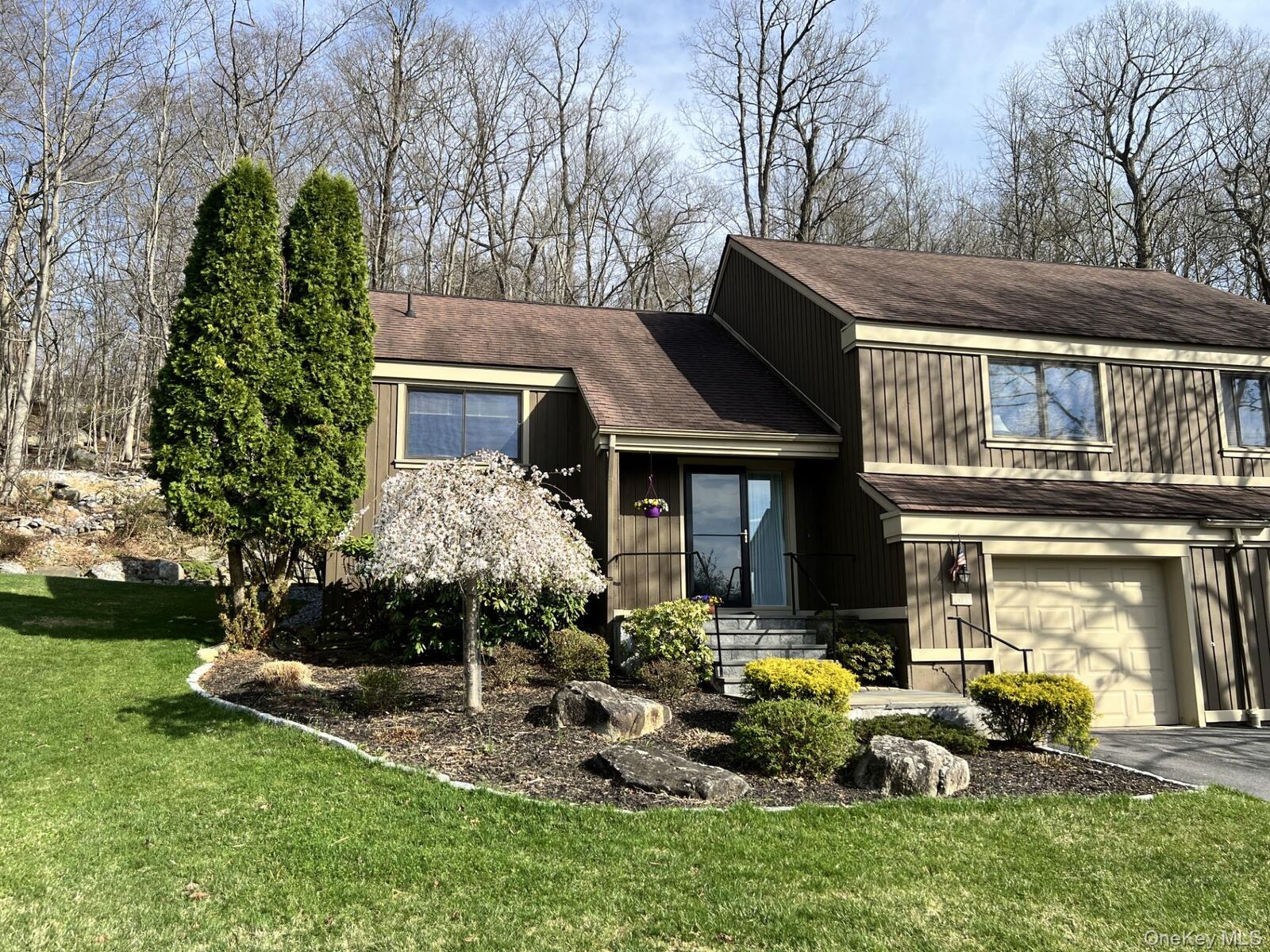 Property Photo:  612 Heritage Hills A  NY 10589 