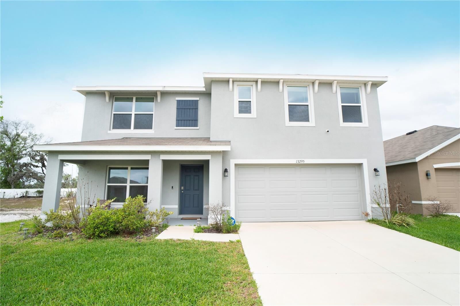 Property Photo:  13295 Mylion Way  FL 34610 
