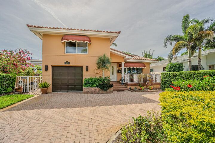 Property Photo: 243 Snell Isle Boulevard NE FL 33704