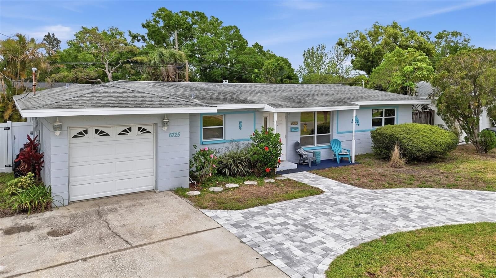 Property Photo: 6725 17th Lane N FL 33702