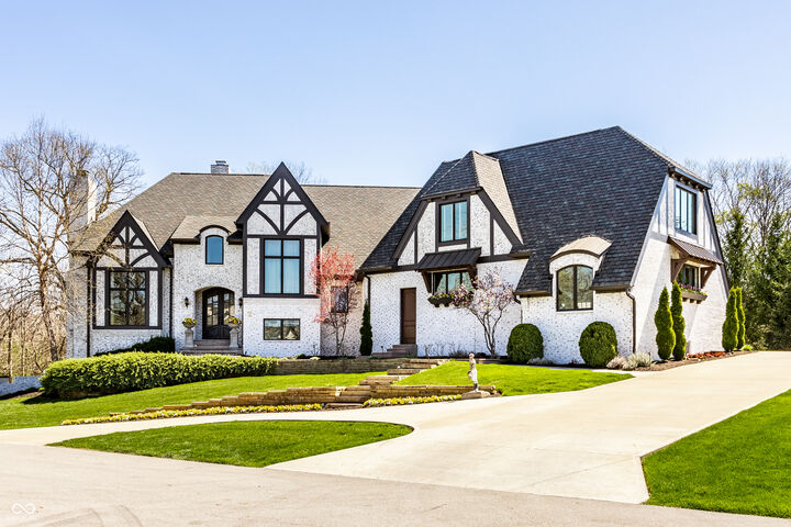 Property Photo:  2 Woodard Bluff  IN 46077 