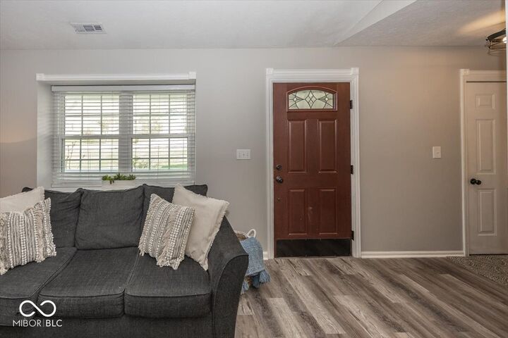 Property Photo:  5507 Pine Knoll Boulevard  IN 46062 