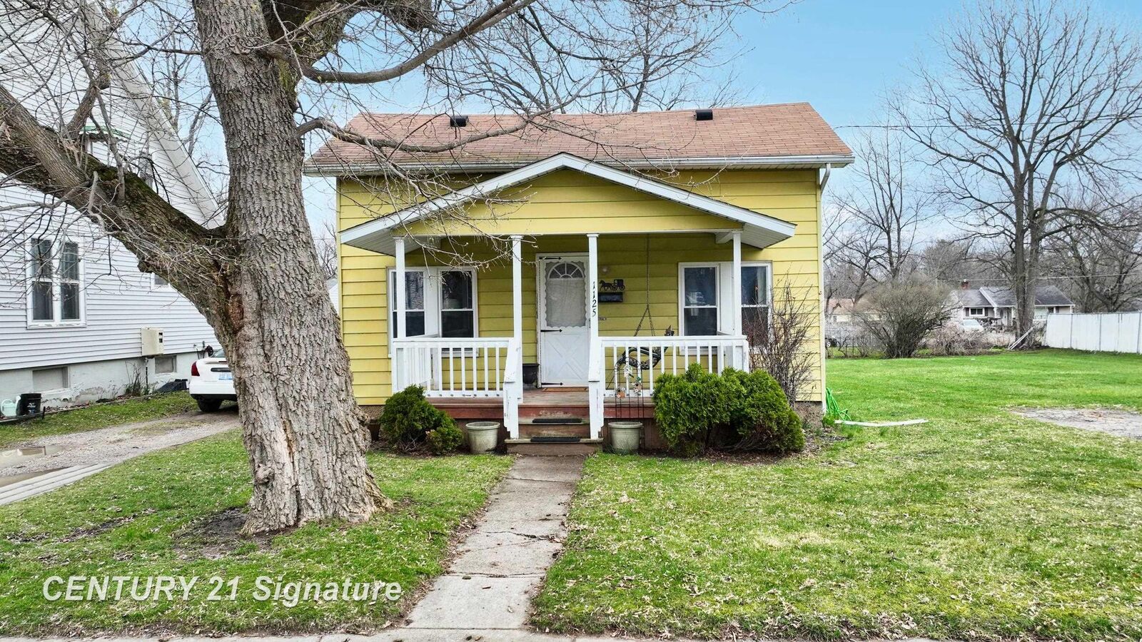 Property Photo:  1125 Howard Street  MI 48458 