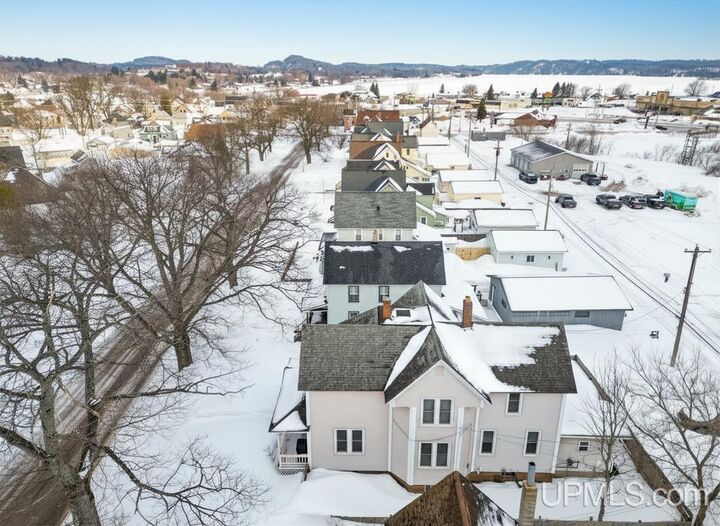 Property Photo:  541 Prince Street  MI 49866 